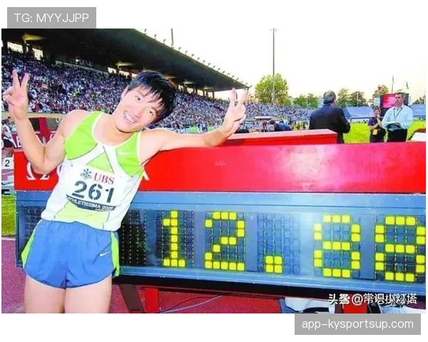 刘翔当年退赛那会儿，广告费一天就烧掉一套房