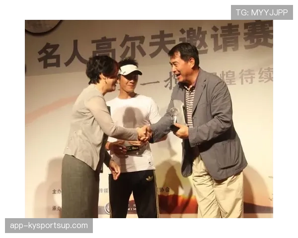 邢傲伟赛后抬手那块表，我翻钱包都不好意思了